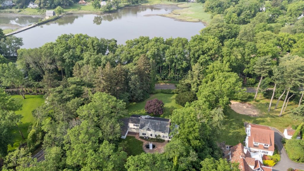 24-DJI_20250613085608_0024_D 24-DJI_20250613085608_0024_D