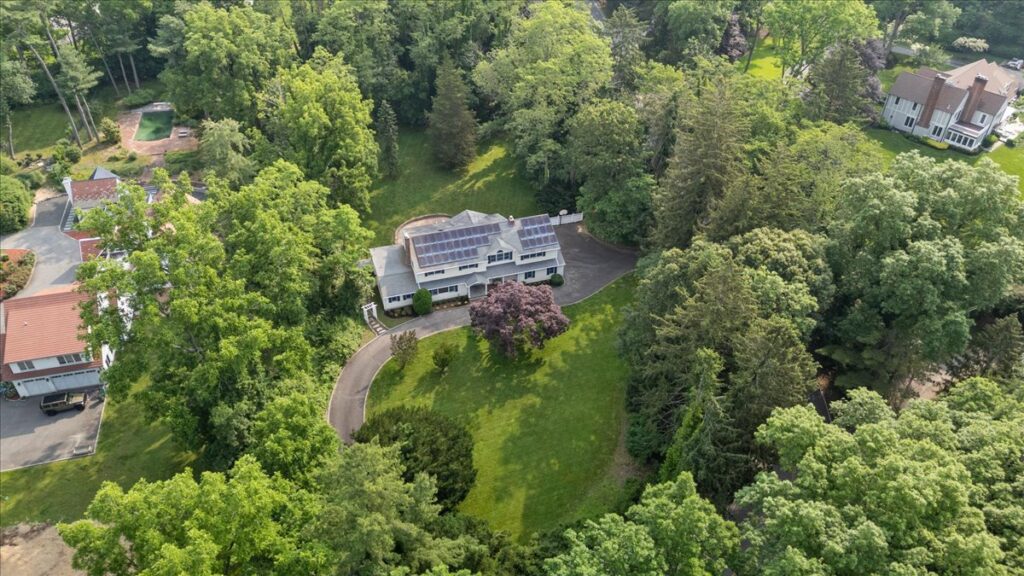 27-DJI_20250613090039_0028_D 27-DJI_20250613090039_0028_D